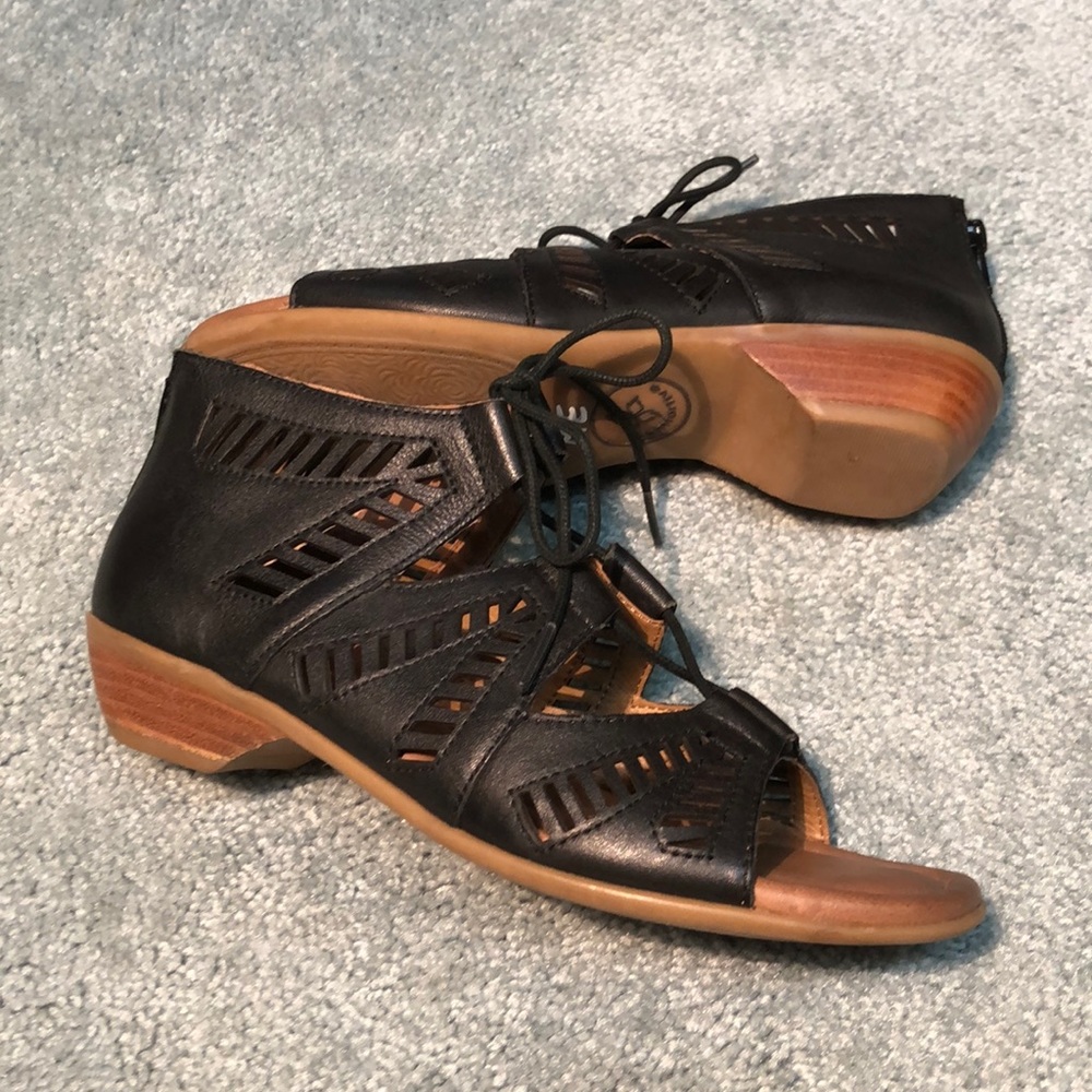 Comfortiva RILEY Sandal - Black -7N